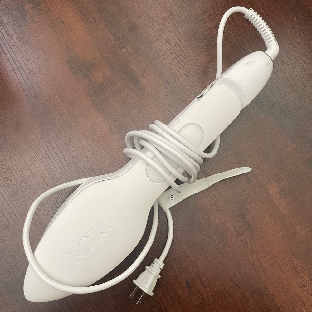 Nori Press Steam Iron white